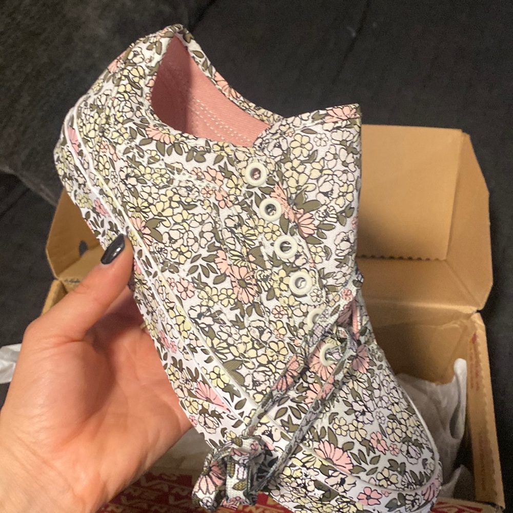 Floral vans